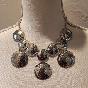 Silver Tone Circular Bib Necklace 10"